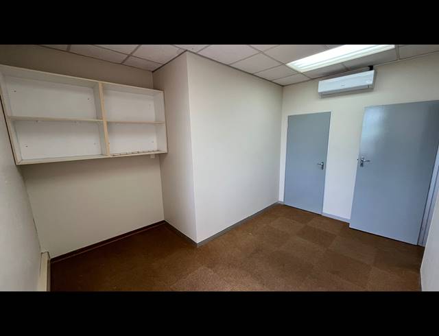 84M² OFFICE TO LET IN EMPANGENI CENTRAL